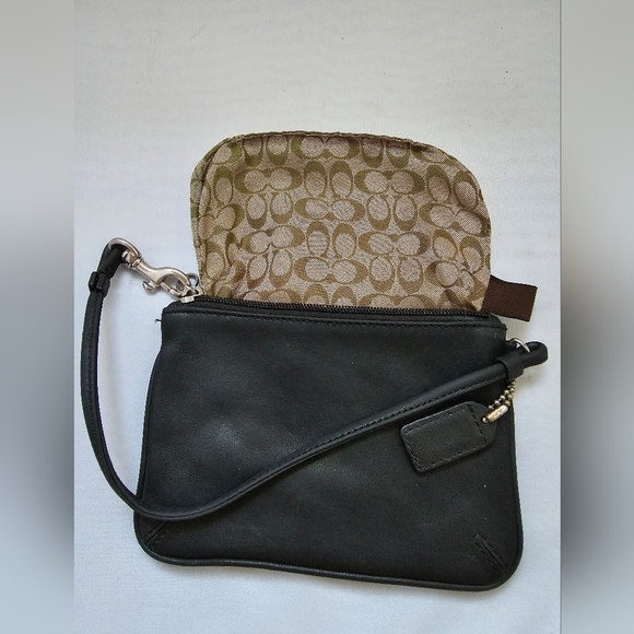 Coach Black Wrislet - Picture 8 of 10